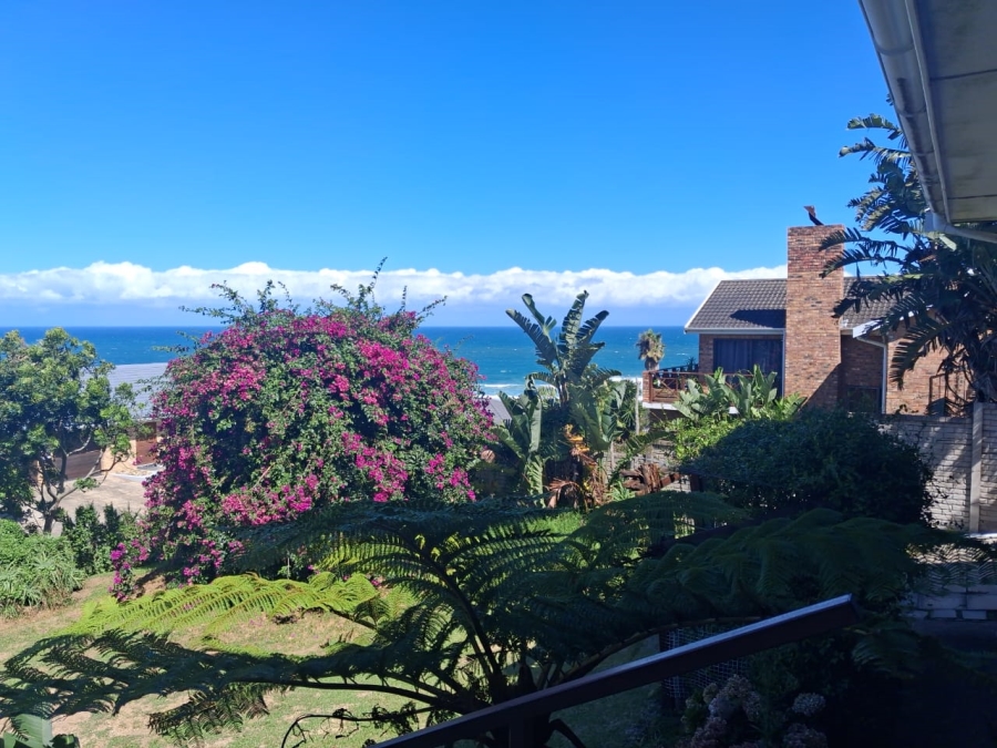 To Let 3 Bedroom Property for Rent in Winterstrand Eastern Cape